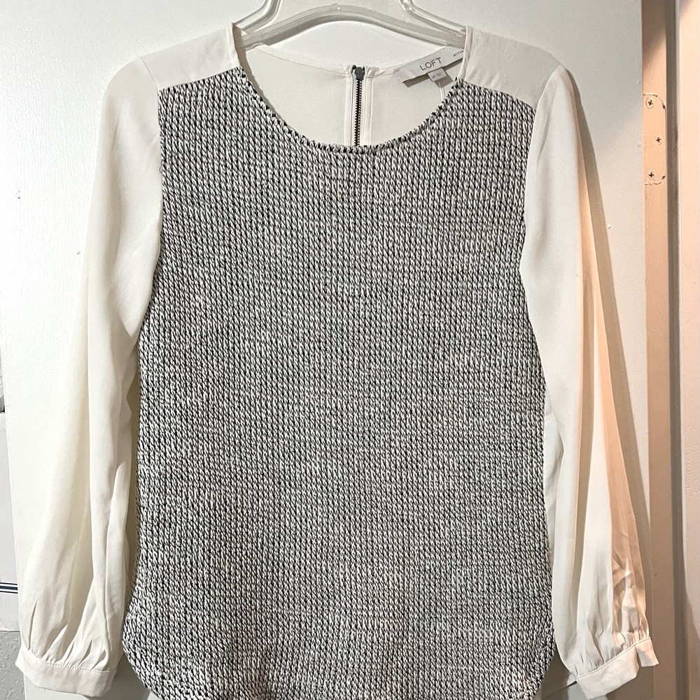 🆕 Loft Cream Blouse Size Small Petite 🆕